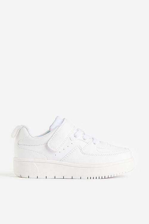 Trainers - white