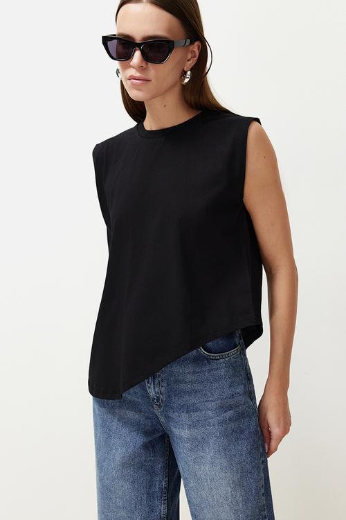 Asymmetrical crew neck knitted t-shirt - black