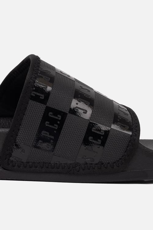 Dermott Slider - Black