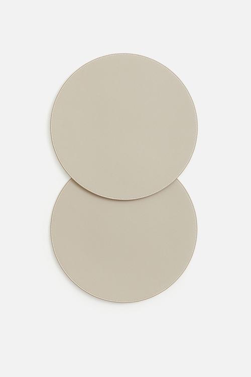 2-pack round place mats - beige