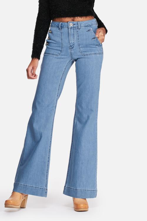 Lea Highwaisted Denim Flared Jeans
