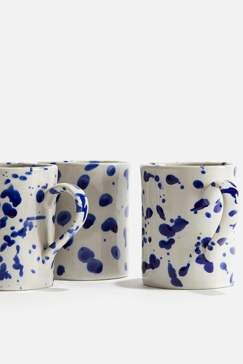 Speckled-glaze stoneware mug - natural white & dark blue 