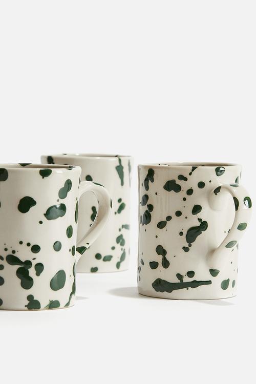 Speckled-glaze stoneware mug - natural white & dark green