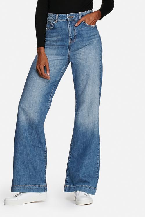 Ellen Flare Jeans