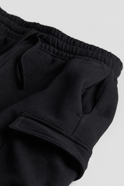 Cargo shorts - black