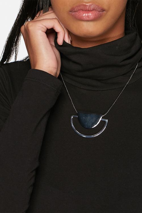 Kia necklace