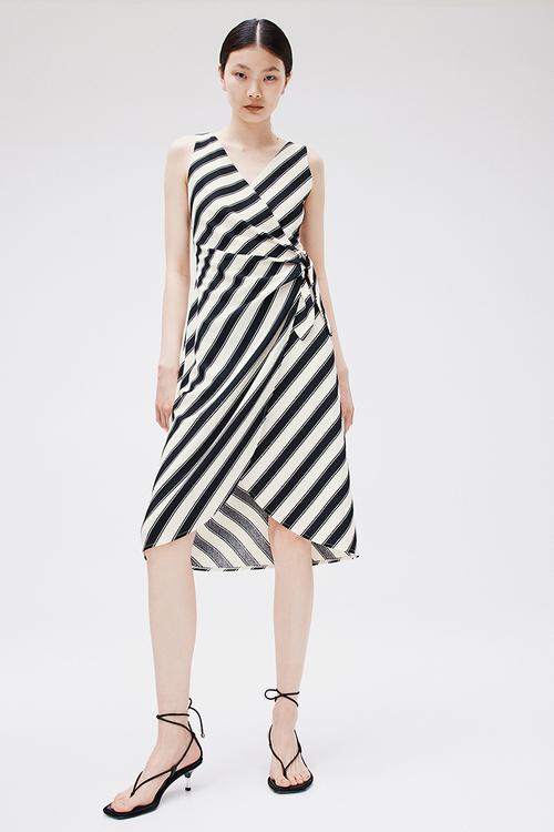 Textured wrap dress - black & white striped
