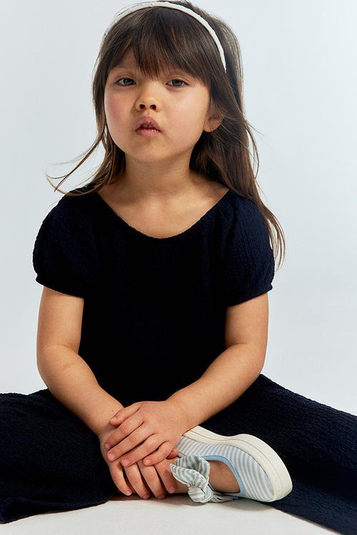 Puff-sleeved top - navy blue