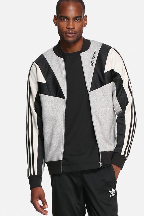 Basketball tracktop
