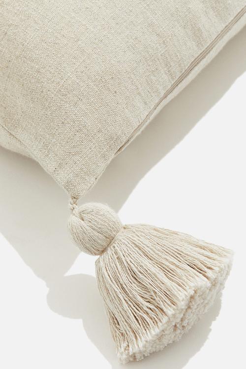 Tasselled cushion cover - light beige