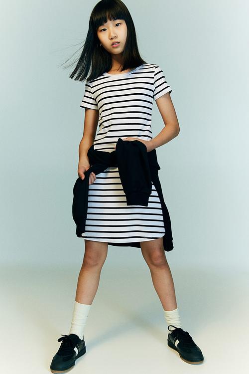 Short-sleeved jersey dress - white/black striped