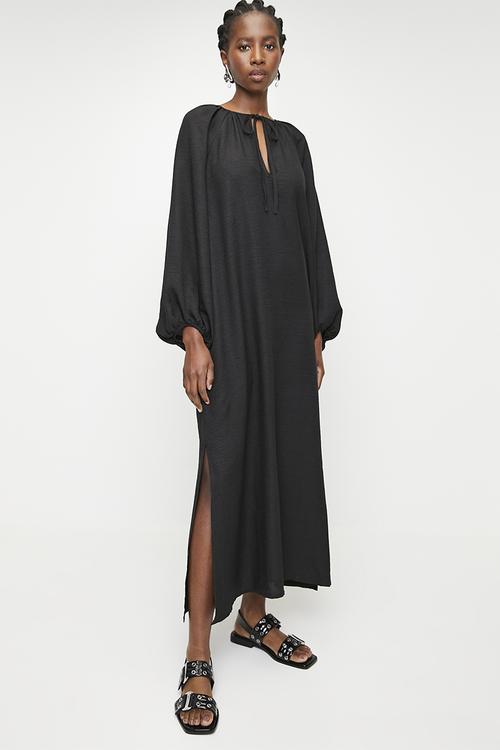 Volume sleeve Maxi Tunic with Slit - Black