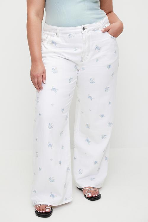 Plus relaxed wide jean - vintage white/ditsy floral