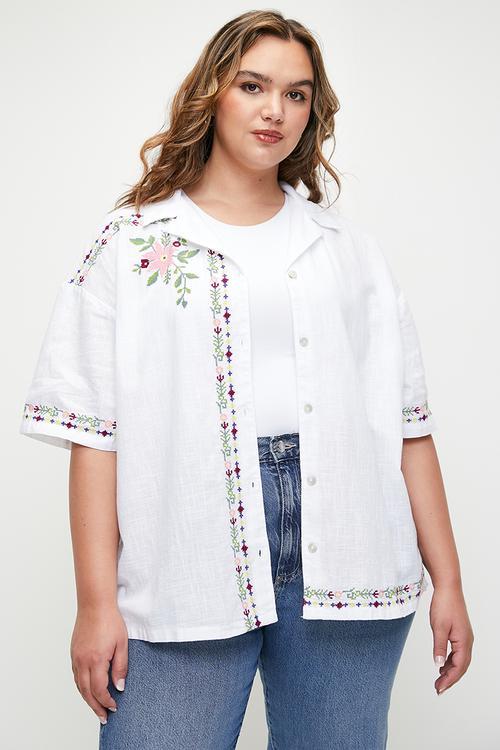 Plus haven short sleeve shirt - white embroidery
