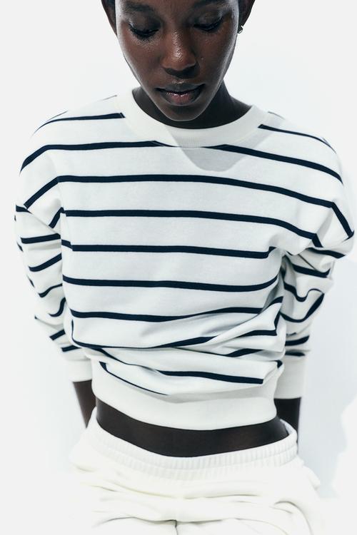 Sweatshirt - white & navy blue striped