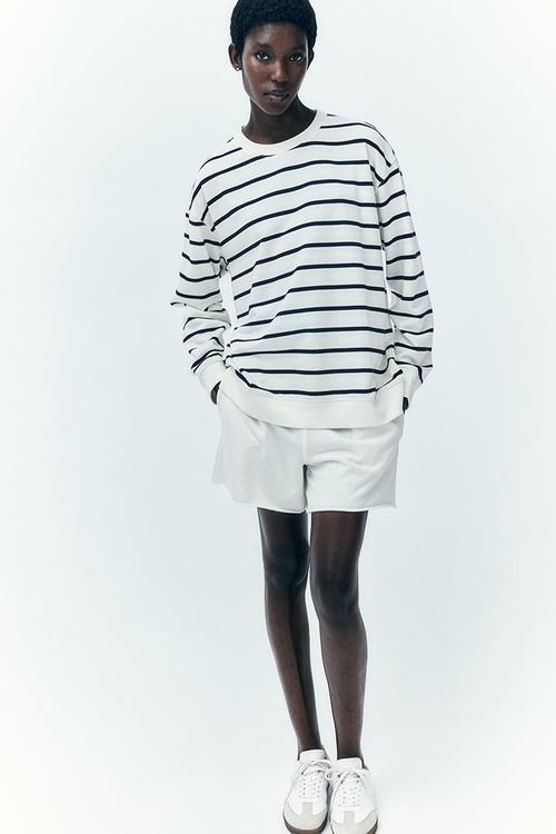 Sweatshirt - white & navy blue striped