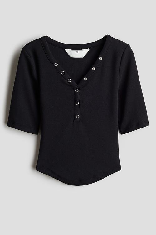 Decorative-placket ribbed top - black