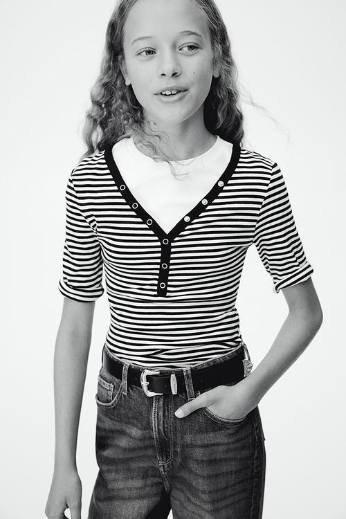 Decorative-placket ribbed top - white & black