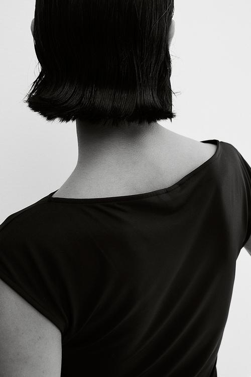 Boat-neck top - black