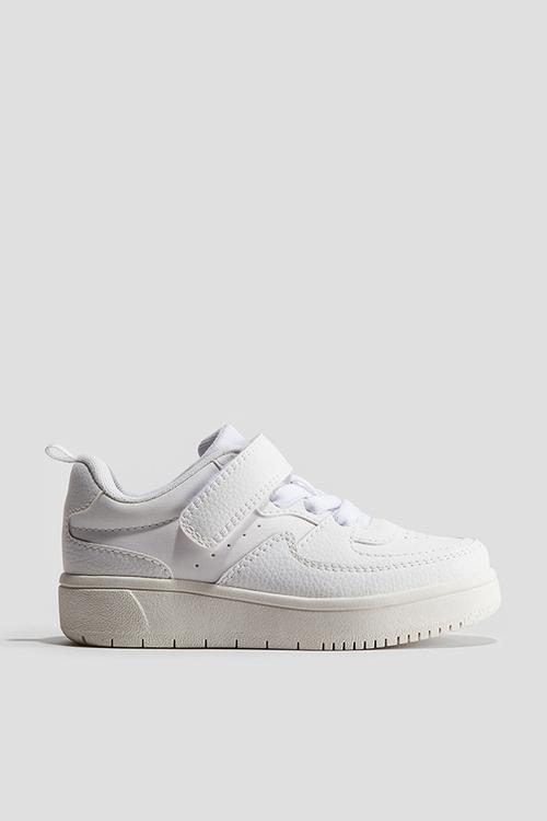 Trainers - white