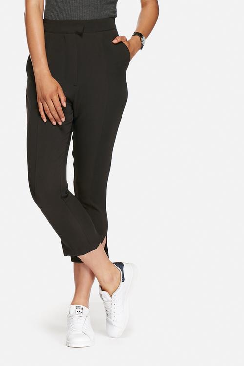 Front row pants
