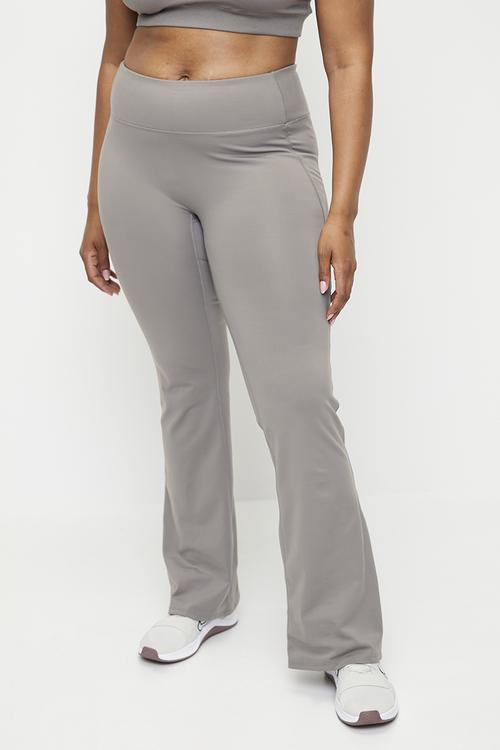 Plus Ultra Soft Studio Flare - All Spice