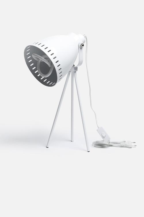 Retro tripod lamp