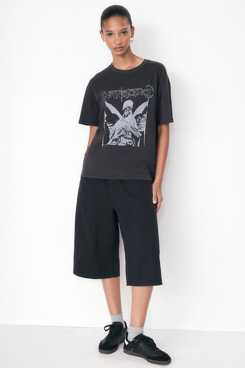 Oversized printed t-shirt - black & evanescence