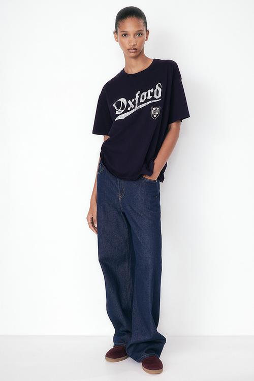 Oversized printed t-shirt - navy blue/oxford university