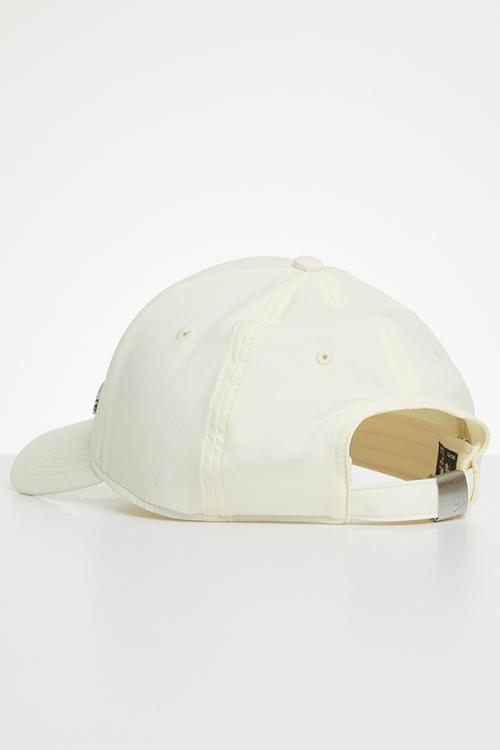 U Nk Df Club Cap S Cb Mtfut L Structured Metal Logo Cap - Coconut Milk