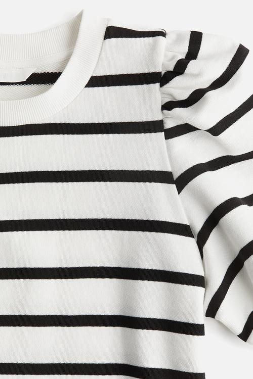 Puff-sleeved top - black. & white striped