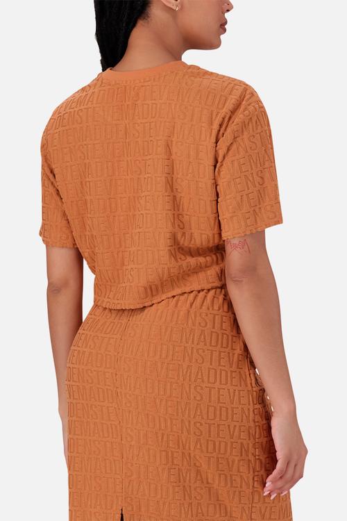 Alondra Embossed Logo Boxy T-Shirt - Dark Caramel