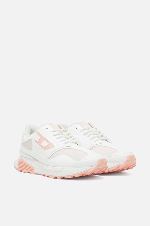S-tame-d running w - white