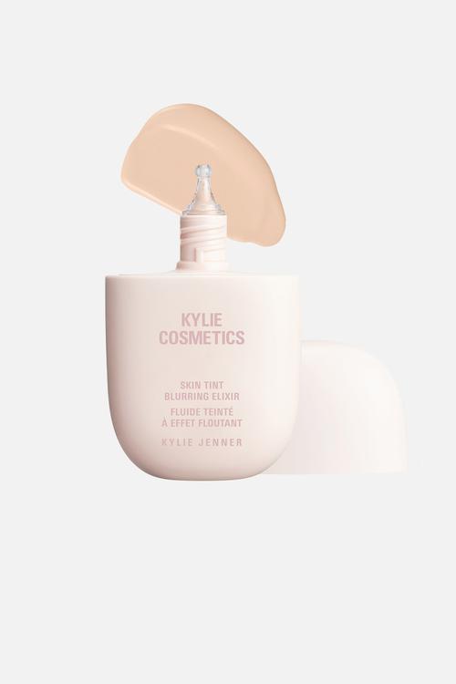 Kylie Skin Tint Blurring Elixir 2C