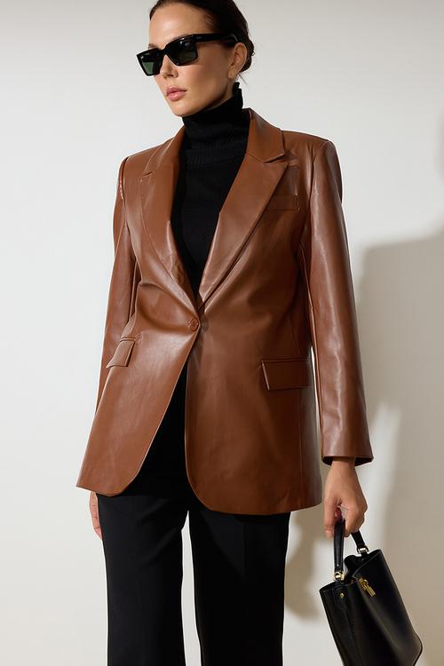 Oversized faux leather woven blazer jacket - brown