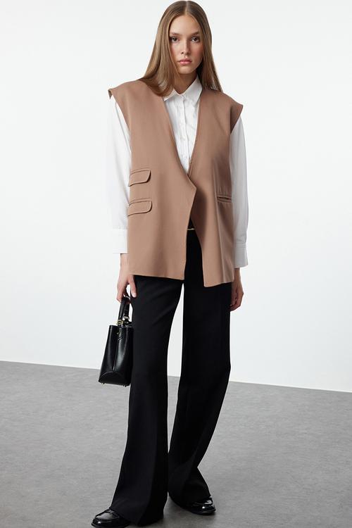 Detailed Woven Vest - Camel