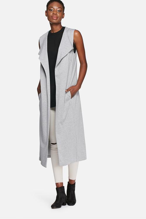 Sleeveless jacket