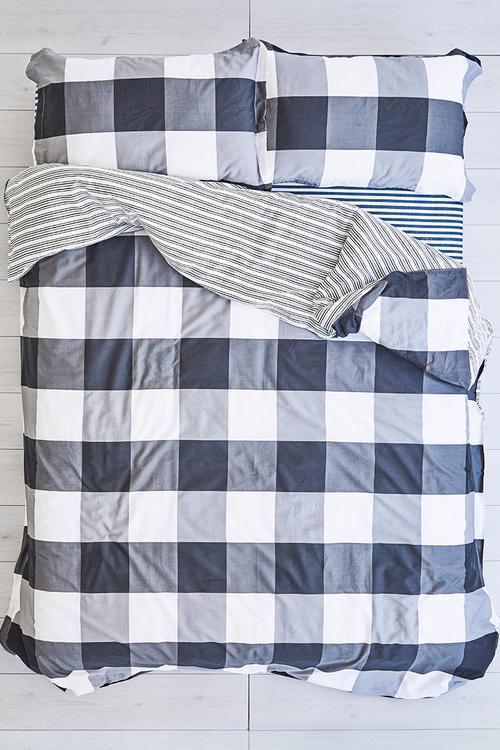 Check duvet set