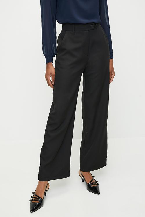 Straight legged with button pants - Black