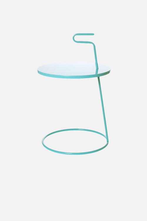 Serve table
