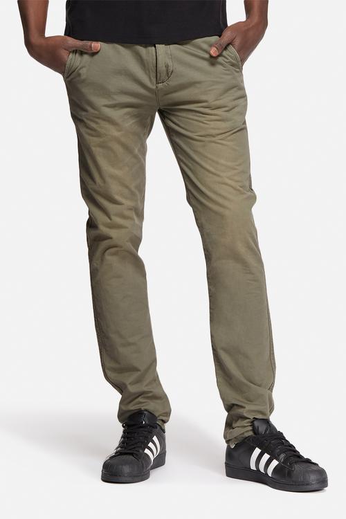 Utility Slim Chino