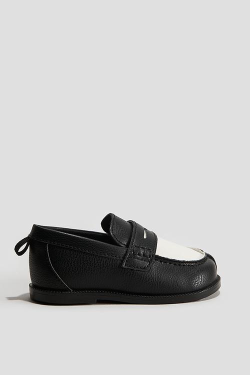 Loafers - black & white