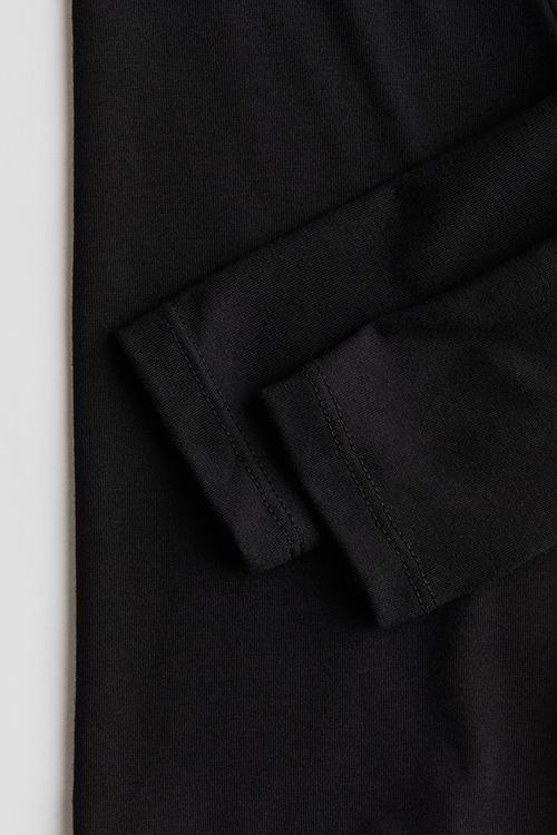 Turtleneck top - black