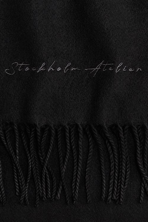 Woven scarf - black