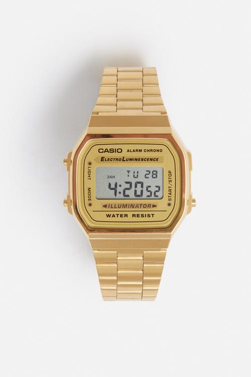 Digital wrist watch