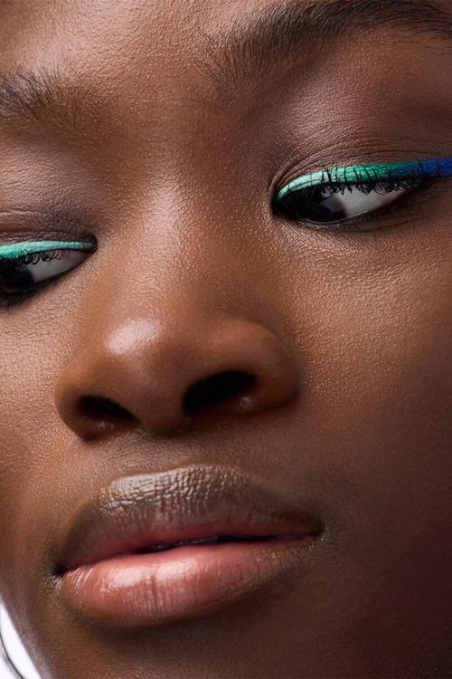 Matte Liner Water-Activated Eyeliner