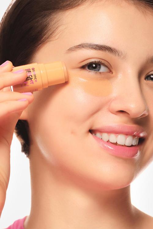Bright Eyes! Under Eye Stick 02 - Warm Honey
