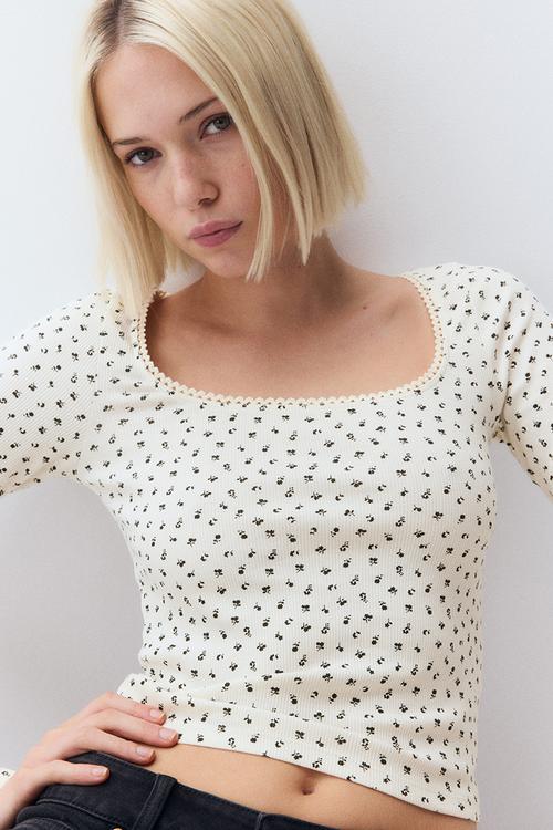 Picot-trimmed cotton top - cream floral