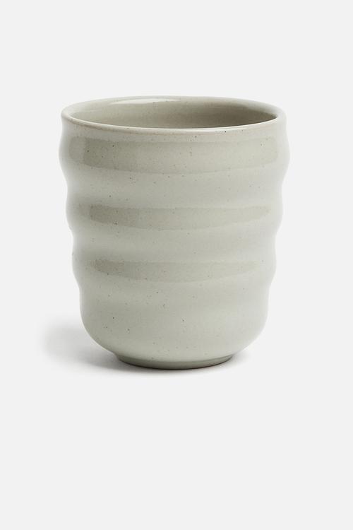 Fluted stoneware mug - mole