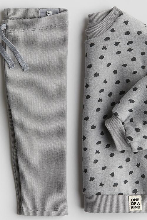 2-piece sweatshirt and leggings set - grey/spotted